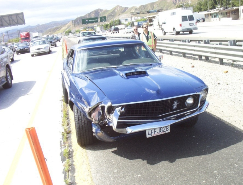 Vintage ford mustang crashes #6